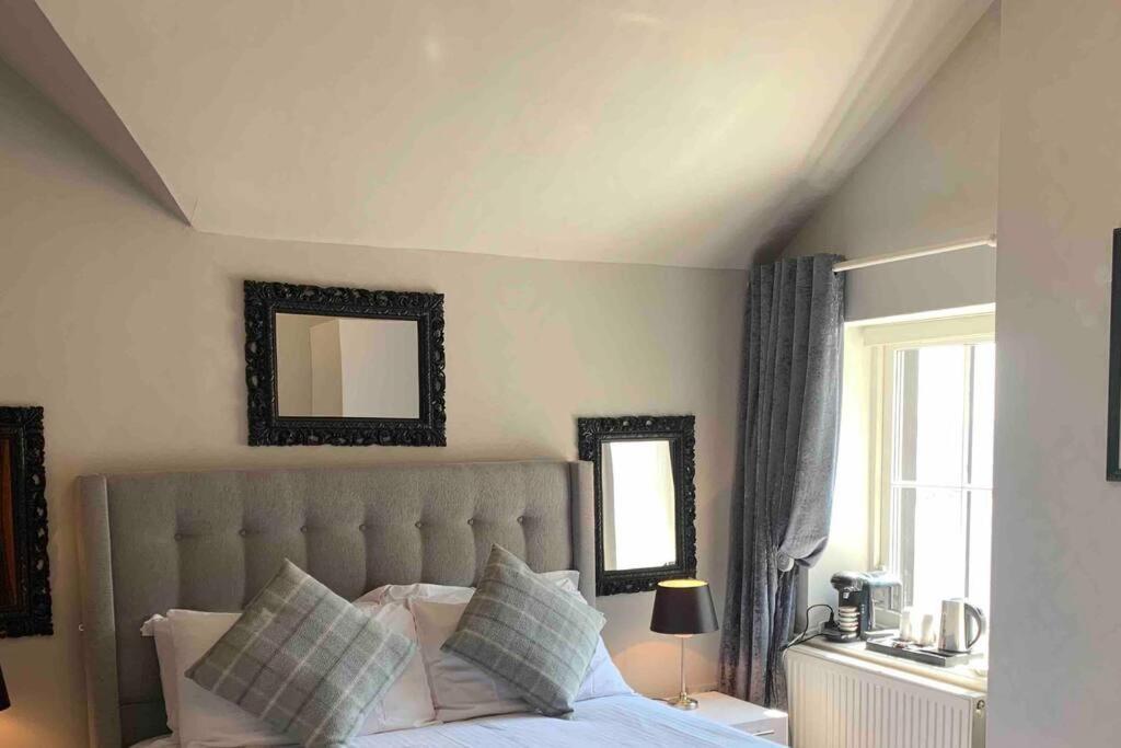 Chandlers Apartment Ascog Bagian luar foto