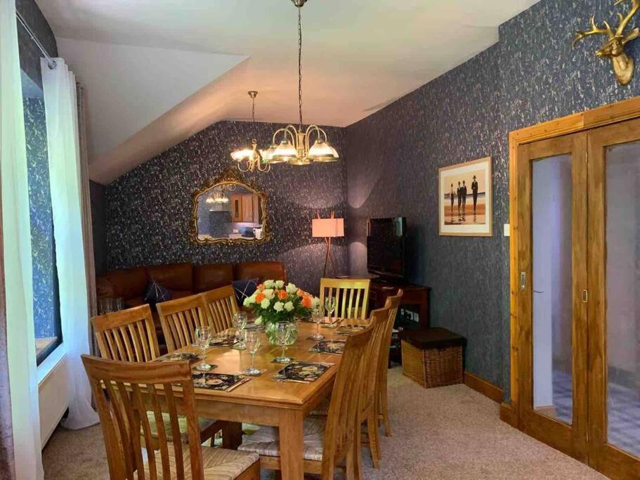 Chandlers Apartment Ascog Bagian luar foto